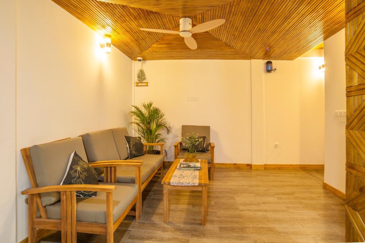 Perla Dhangethi Esterno foto