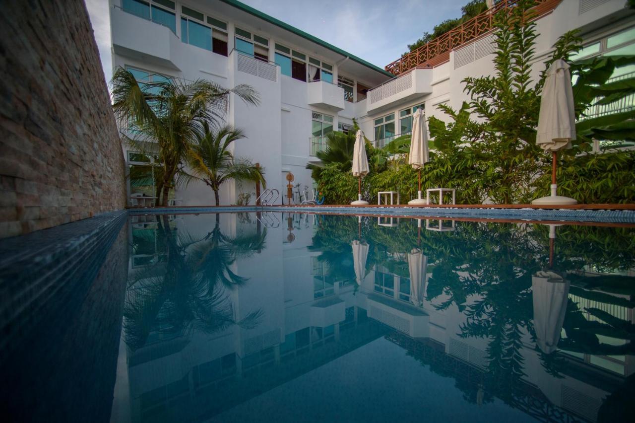 Perla Dhangethi Esterno foto